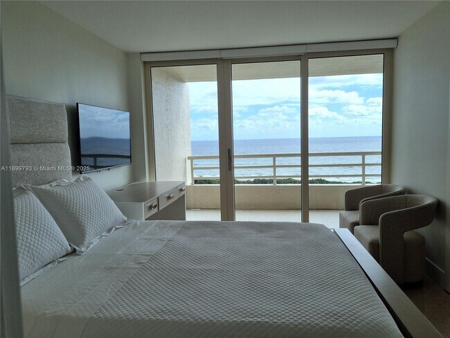 Building Photo - 4101 N Ocean Blvd