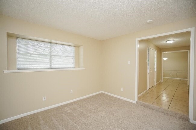 Building Photo - 13626 Woodchester Dr