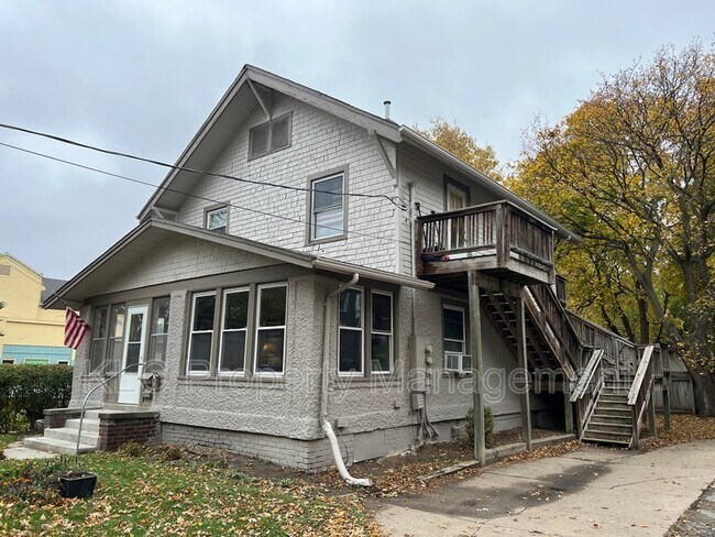 Primary Photo - 1109 42nd St