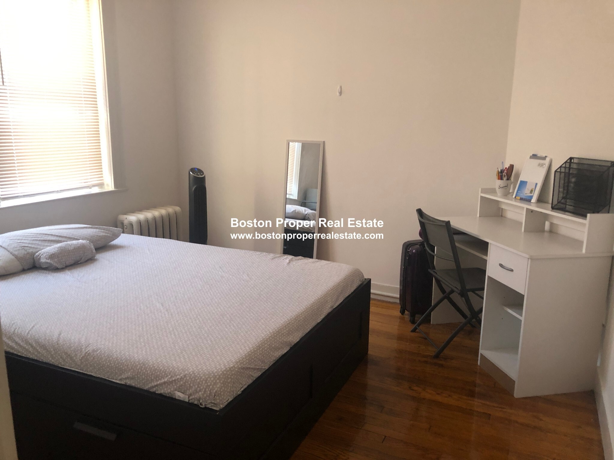 Building Photo - 64 Charlesgate E