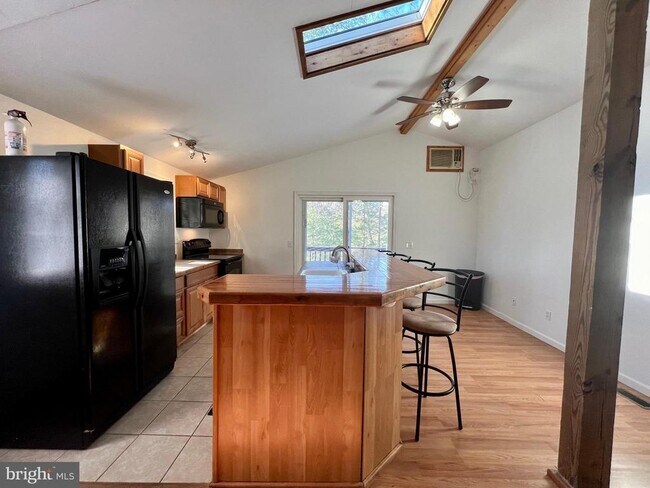 Building Photo - 117 Audubon Rd