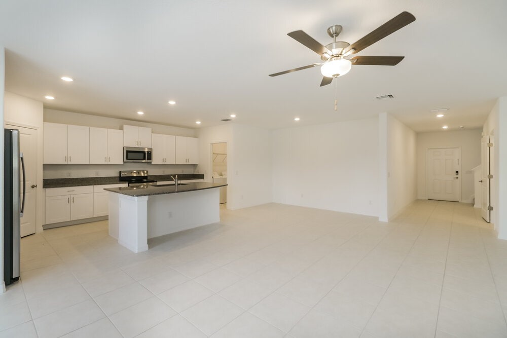 Building Photo - 17847 Blissful Stars Dr