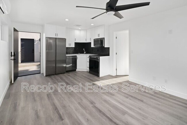 Primary Photo - 4685 49th St