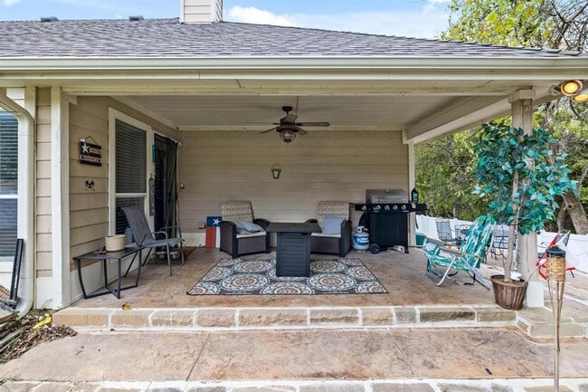 Building Photo - 100 Hilltop Dr