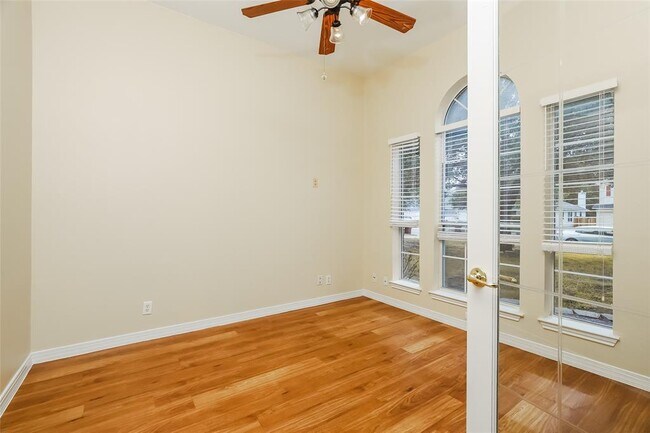 Building Photo - 1561 Kenneys Way
