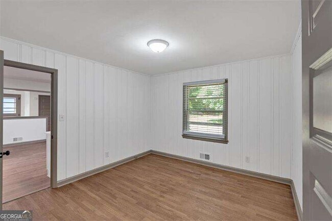 Building Photo - 2664 Olive Springs Rd SE