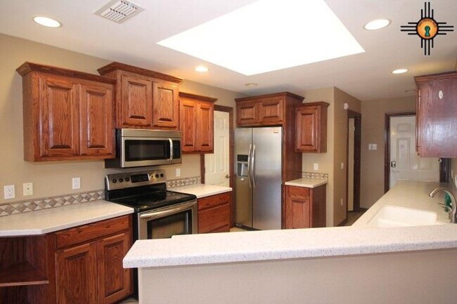 Building Photo - 2304 Reese Dr