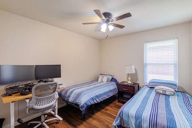 Building Photo - 213 Chandler Crossing Trail