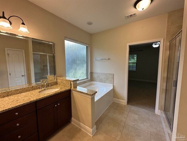 Building Photo - 8864 Spider Lily Way