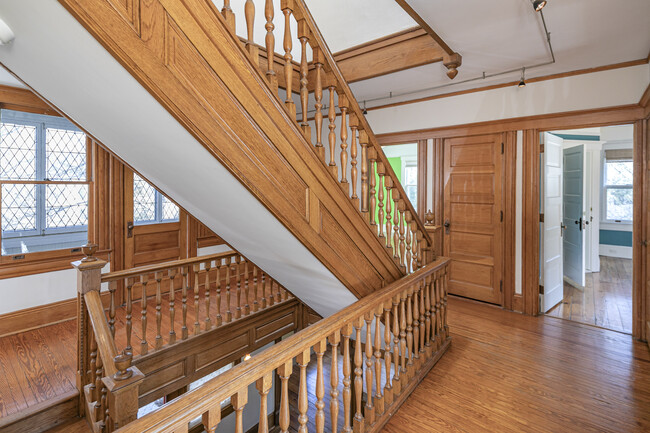 Building Photo - 54 Hodge Rd