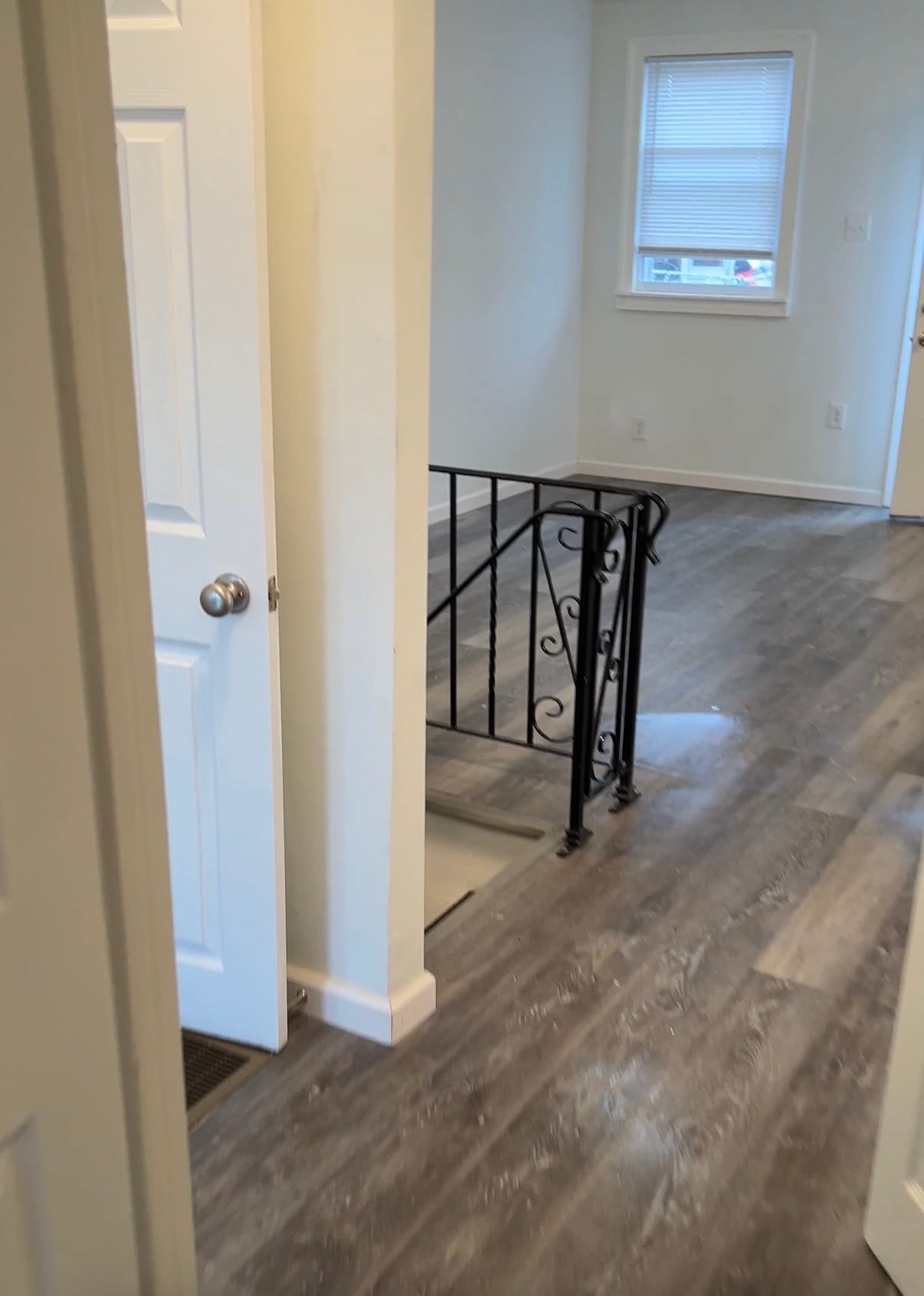 Building Photo - 1011 Barker Rd