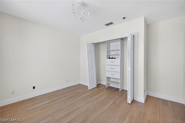 Building Photo - 9734 Silvercreek Ct