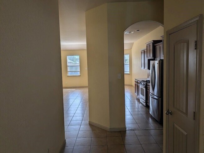 Building Photo - 21383 Village Crossing Ln