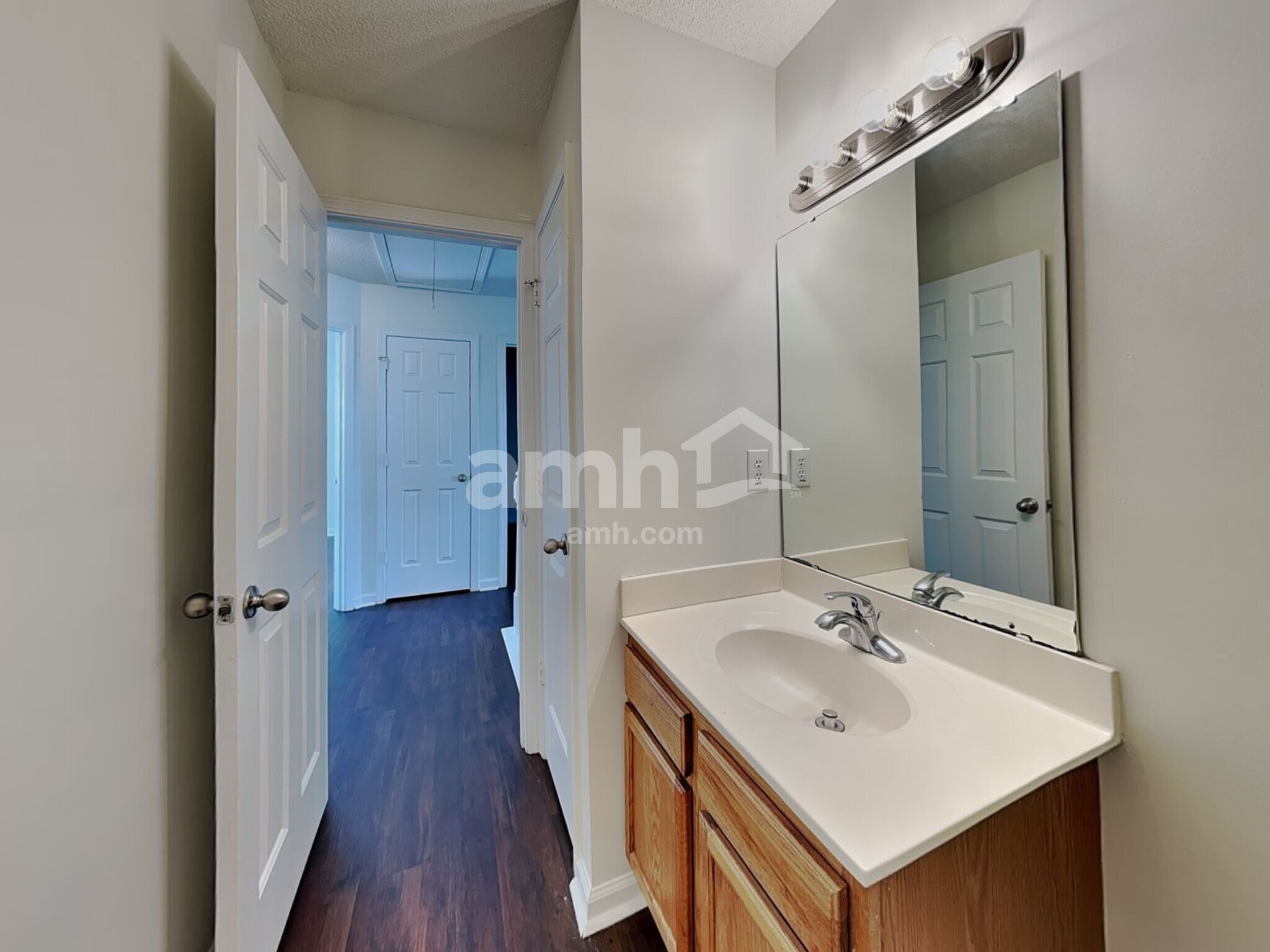 Building Photo - 5955 Ricker Rd