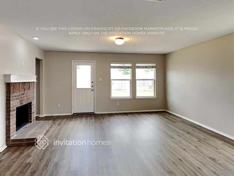 Building Photo - 602 Azalea Dr