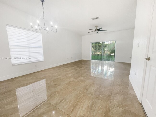 Building Photo - 4921 SW 140th Terrace