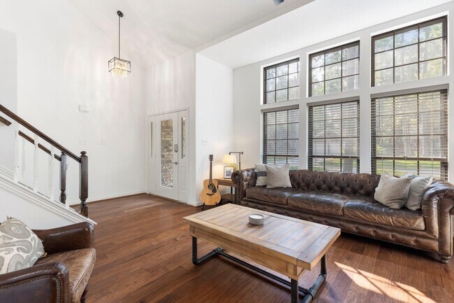 Building Photo - 38 Cricket Hollow Pl