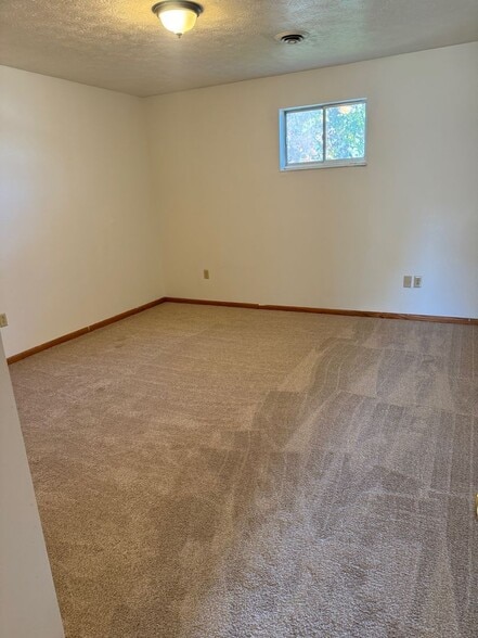 Building Photo - 3505 Elm St