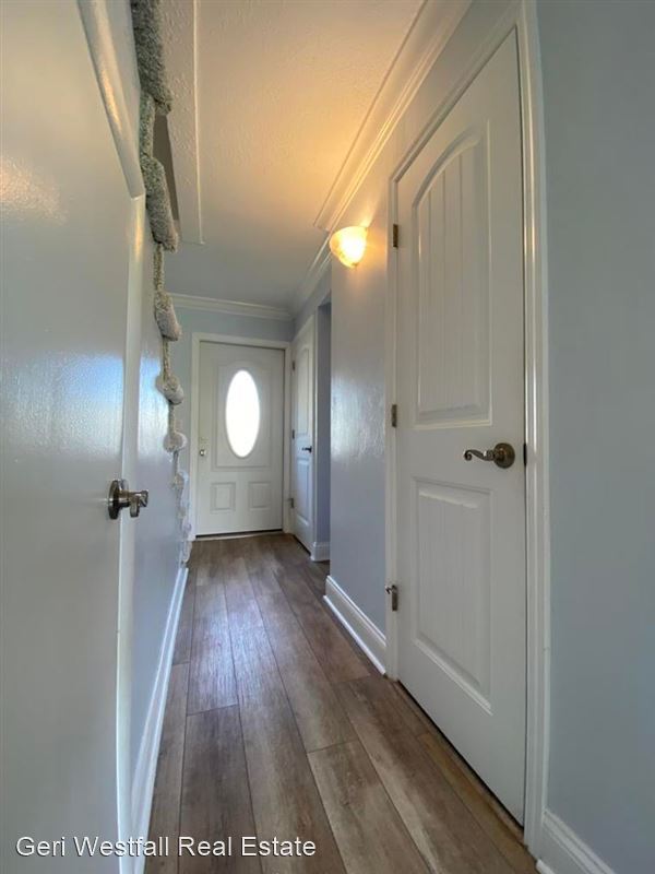 Building Photo - 65 Seton Trail