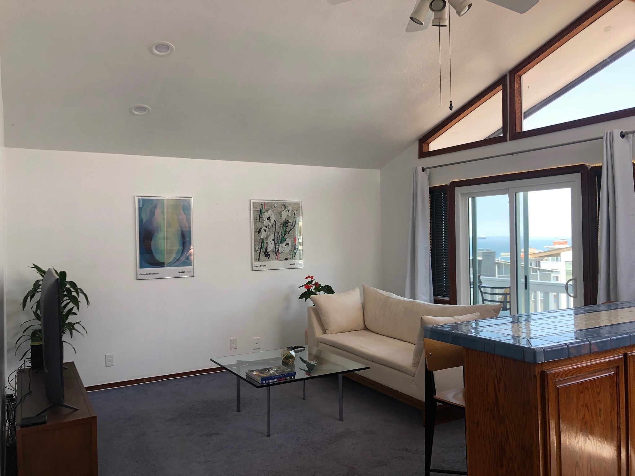 Building Photo - 208 Marine Ave