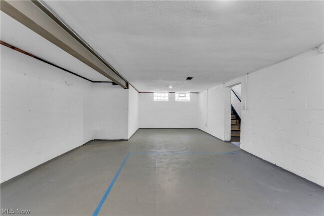 Building Photo - 4186 Lambert Rd