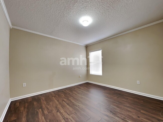 Building Photo - 81 Marisco Way