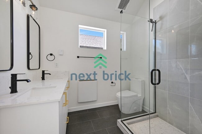 Building Photo - Modern Northwest-Danish Inspired Townhome with Standalone Cottage Feel in Seattle’s Central District