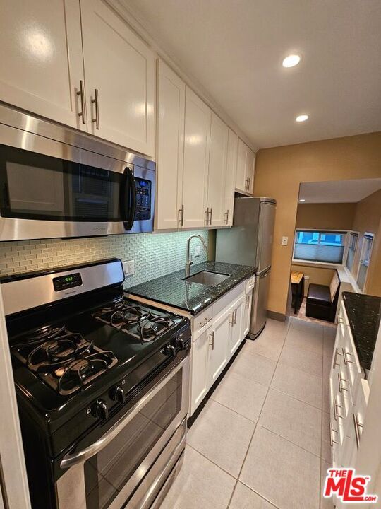 Primary Photo - 1810 Westholme Ave