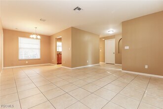 Building Photo - 15619 Sunny Crest Ln