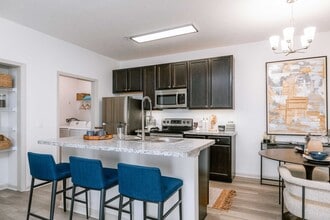 Building Photo - Cortland Hilliard