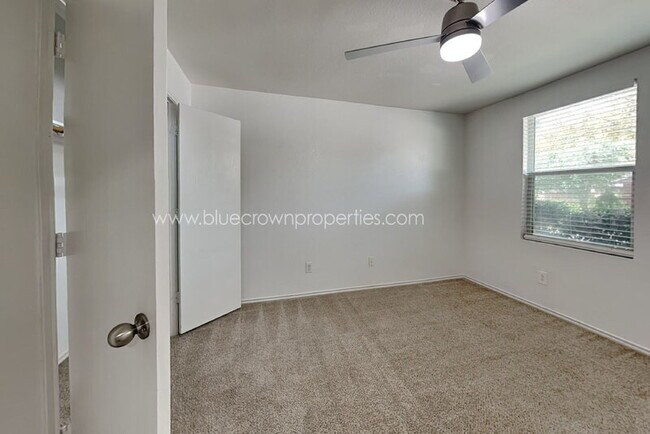 Building Photo - 12862 Vassar Dr