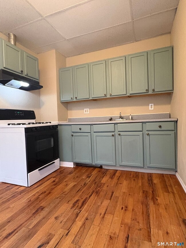 Building Photo - 151 Fitch St