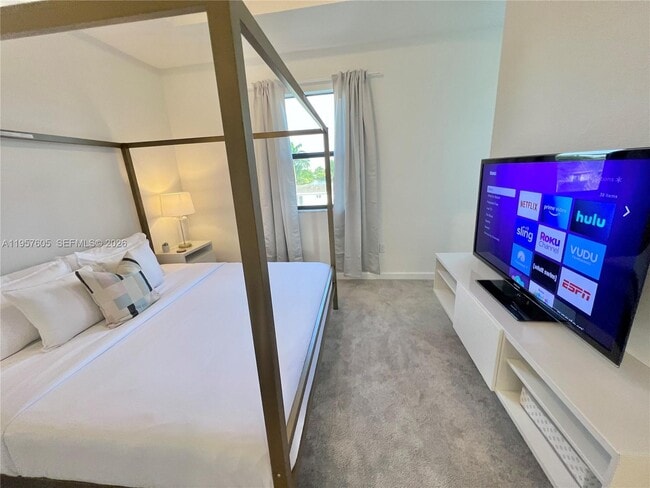 Building Photo - 20433 NW 4th Ave