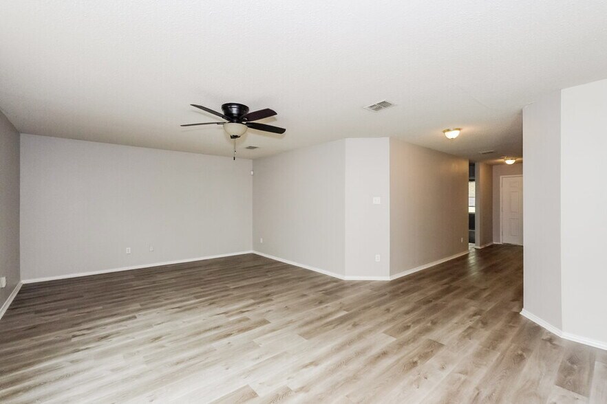 Building Photo - 816 Bessemer Dr