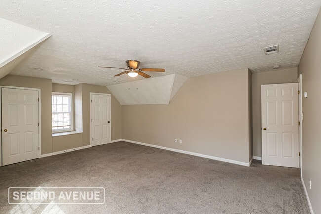 Building Photo - 269 Yorkshire Pl