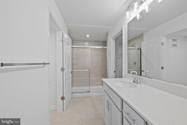 Building Photo - 9942 -A Count Fleet Cres