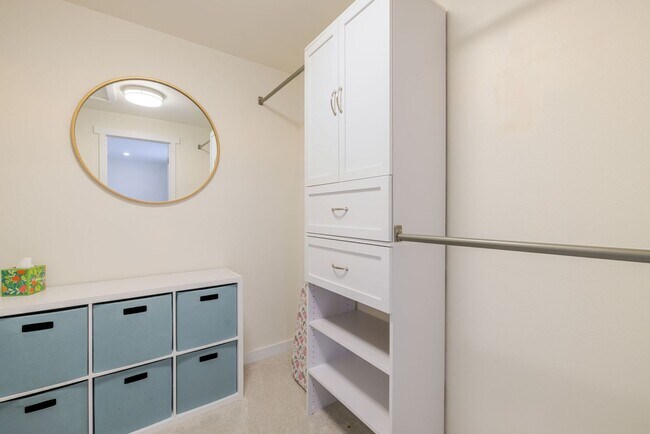 Building Photo - Furnished Rental in Desirable NW Bend Neighborhood