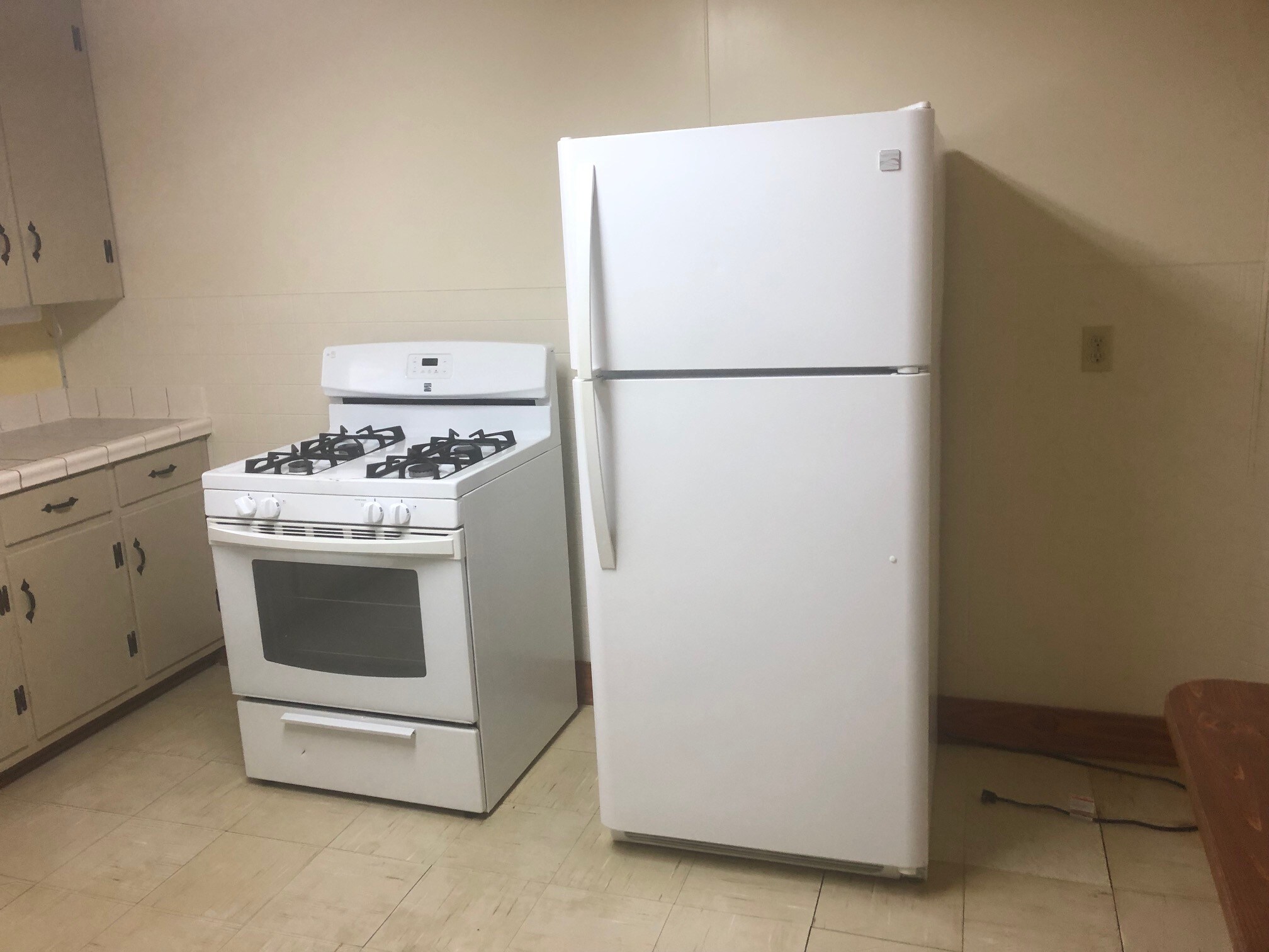 Building Photo - 704 E Thomas St