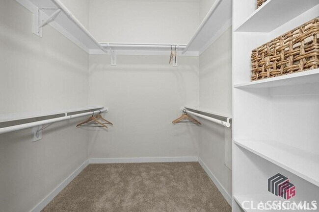 Building Photo - 180 Newton Bridge Rd