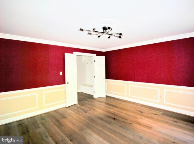Building Photo - 1506 Chain Bridge Ct