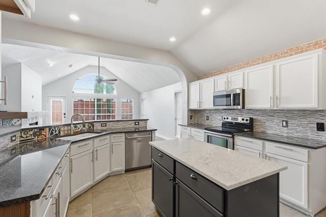 Building Photo - 2661 Redcedar Dr