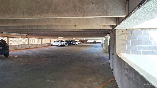 Building Photo - 29 Beech Ave