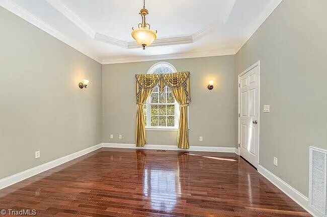 Building Photo - Earn Wealth While Leasing - Like a Homeown...