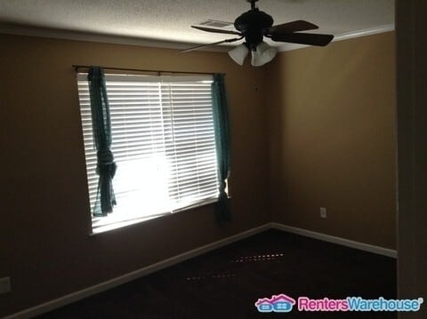 Building Photo - 367 Leisure Ct