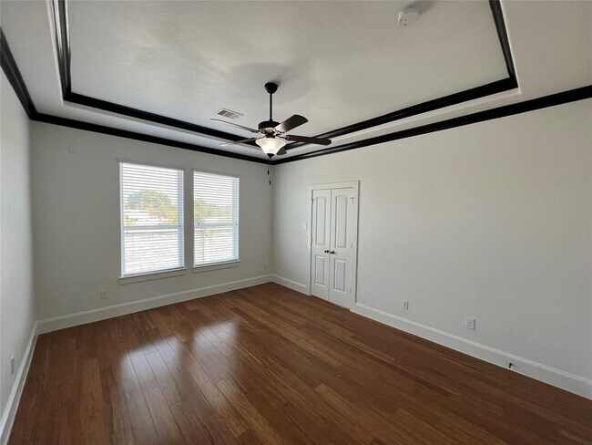 Building Photo - 6724 Keats Ave