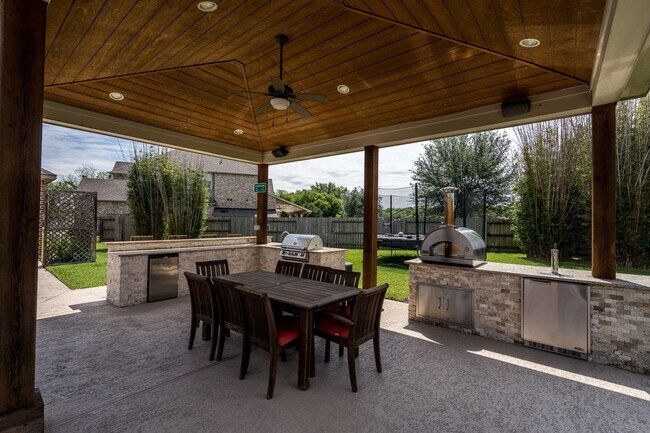 Building Photo - 2034 Baker Estates Dr