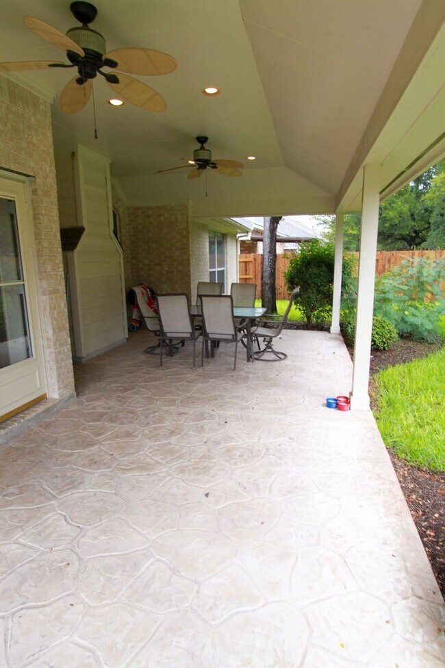 Building Photo - Beautiful 3 Bedroom, 2 Bath Home in West Round Rock