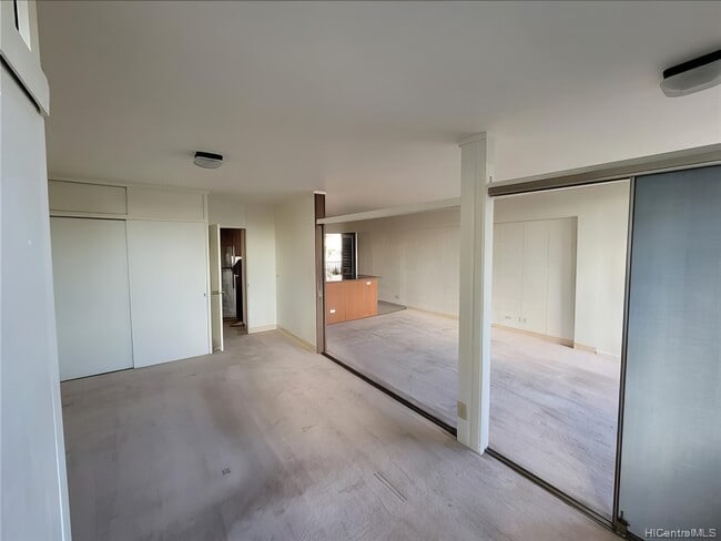 Building Photo - 1630 Makiki St