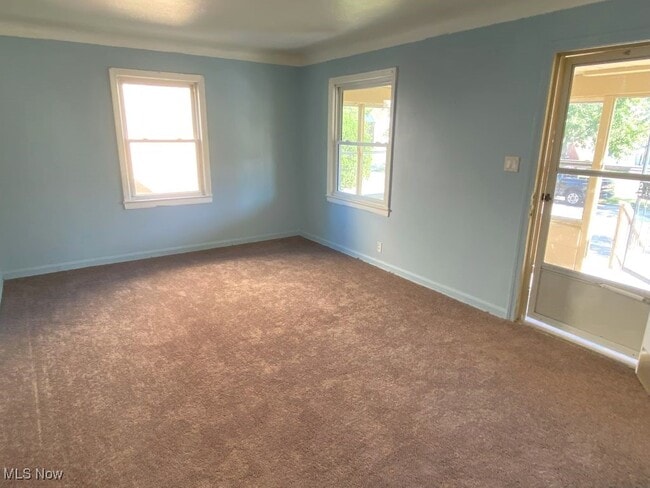 Building Photo - 21417 Gardenview Dr