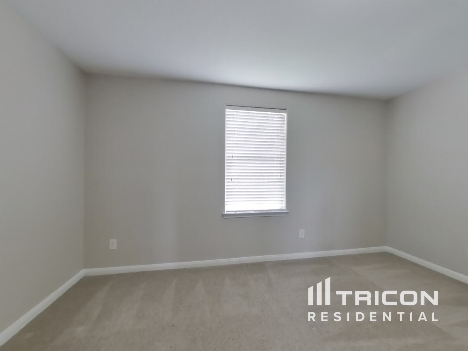 Building Photo - 2123 Golden Topaz Dr